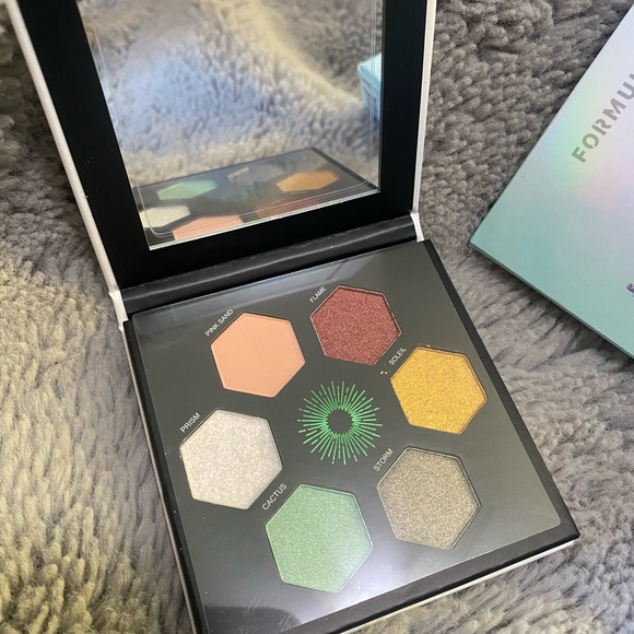 NEW Makeup Set - Picture 4 of 6